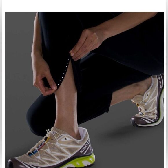 Lululemon Essential Affinity Mid Rise Jogger Black size 6 - Picture 8 of 13